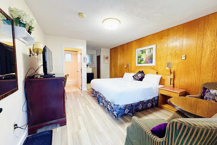 Room 15 of 46