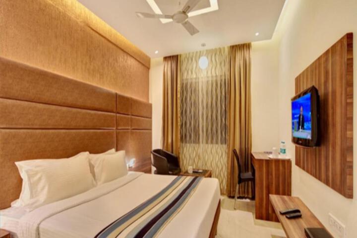General 11 of 32