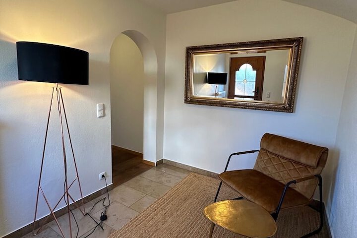 Room 60 of 221