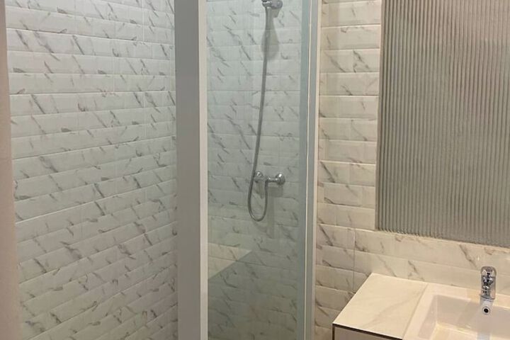 Room 99 of 152