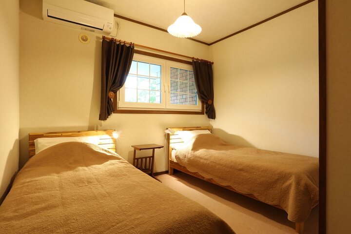 Room 26 of 84