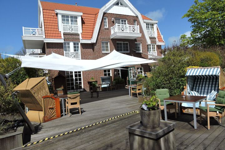 Terrace/Patio 111 of 113