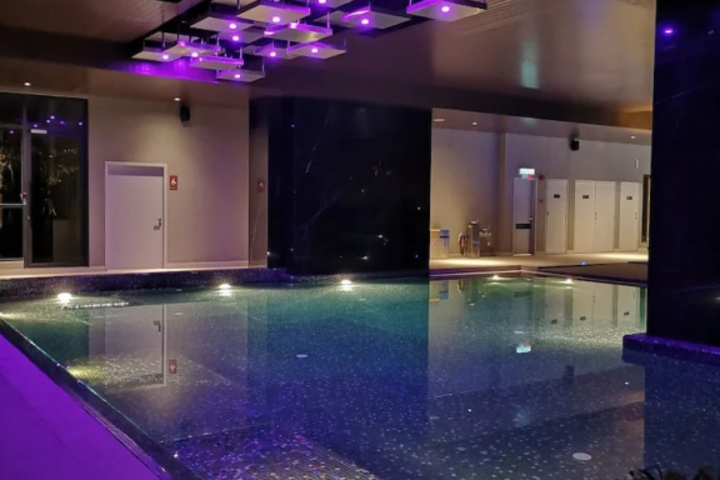 Pool 19 of 26