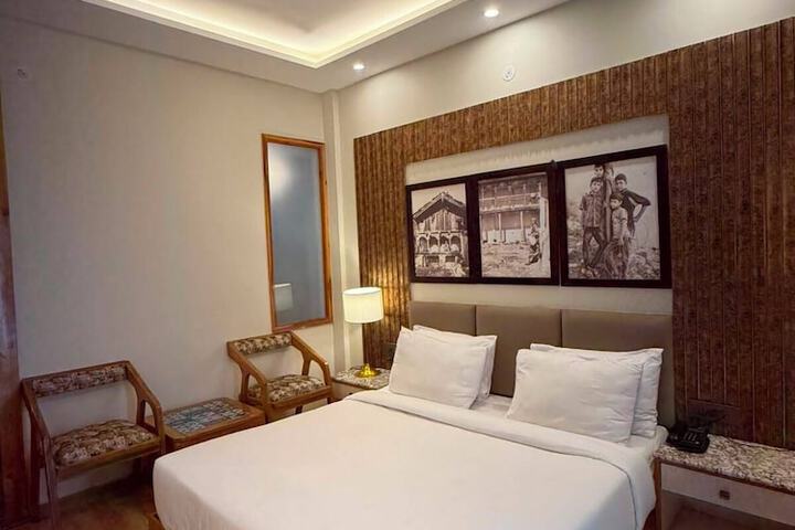 Room 46 of 144