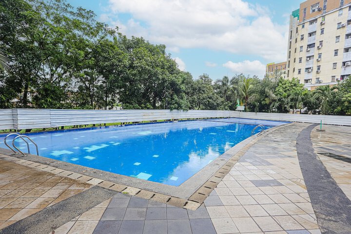 Pool 21 of 27