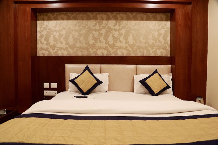 Room 17 of 45