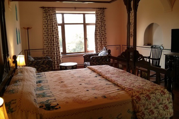 Room 6 of 34
