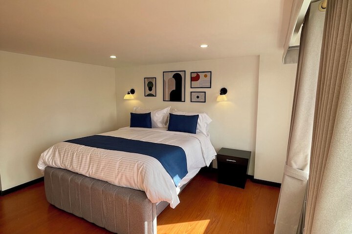 Room 40 of 56