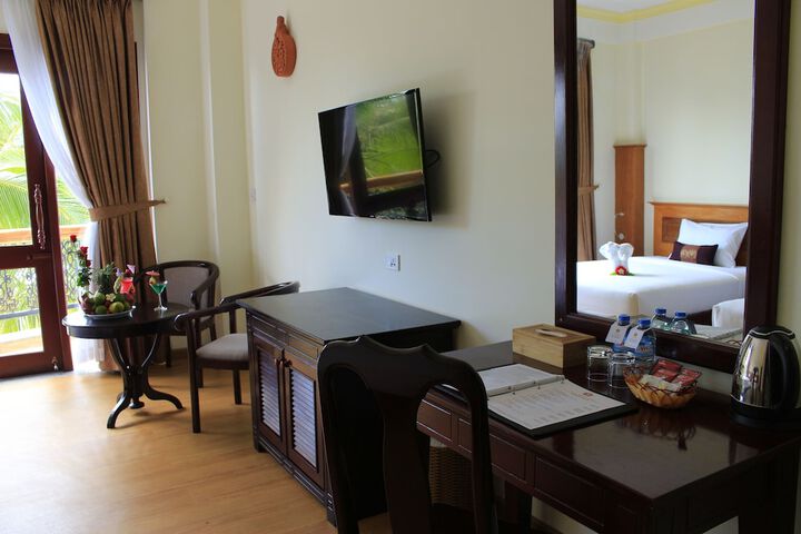 Room 15 of 127