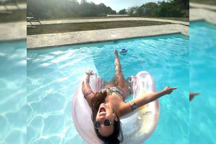 Pool 33 of 64