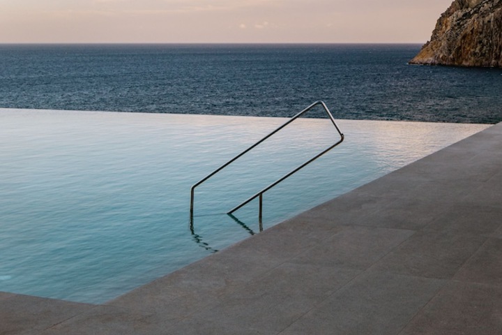 Pool 136 of 214