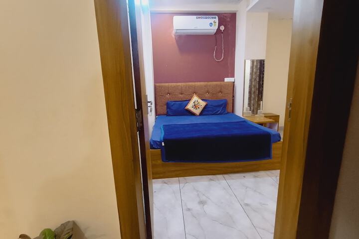 Room 44 of 62
