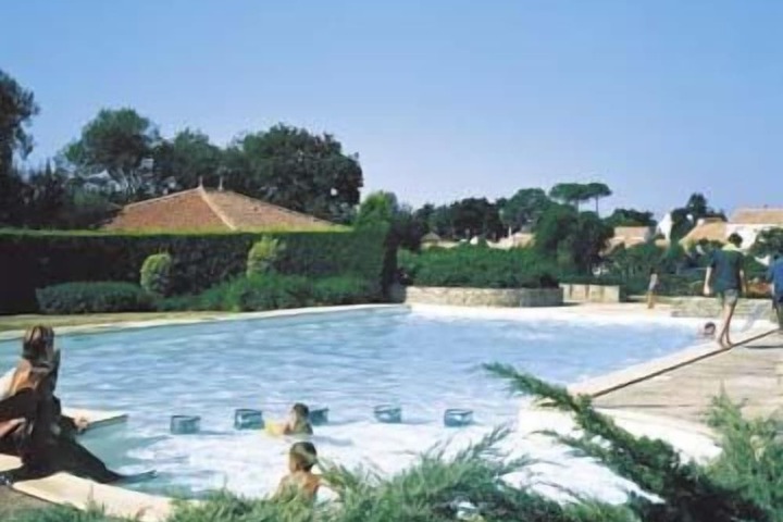 Hotel Pool