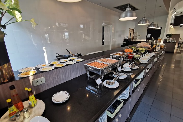 Dining 74 of 92