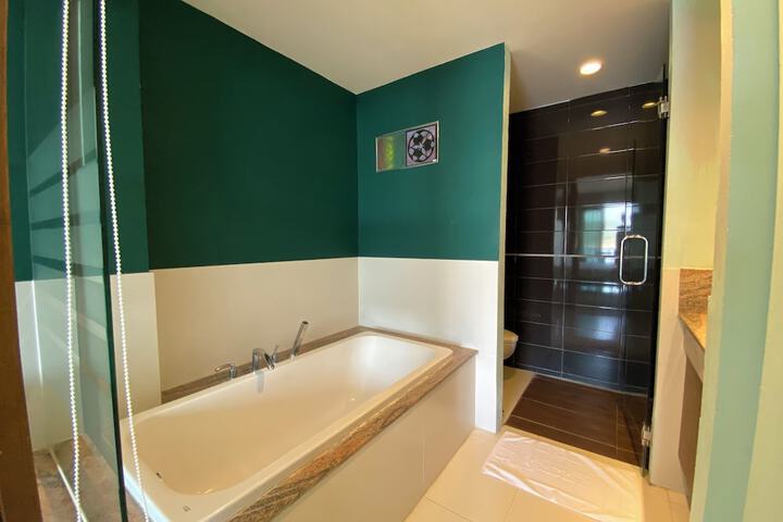 Room 46 of 63