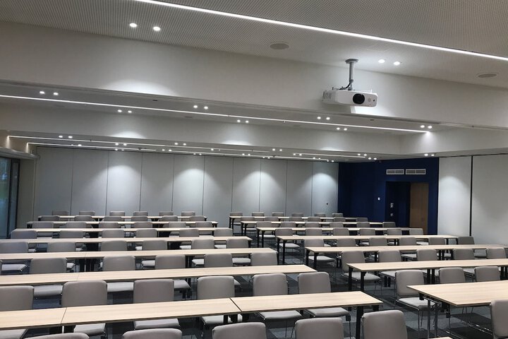 Ballroom/Hall 64 of 80