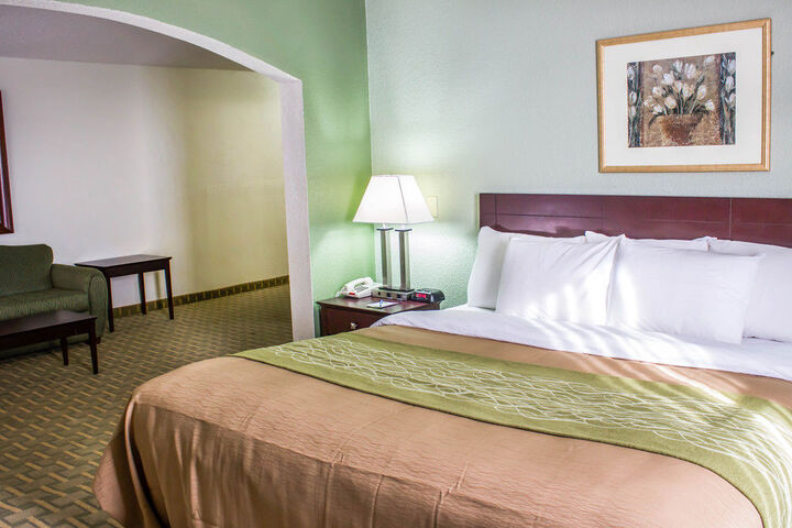 Image of COMFORT INN WINTERVILLE