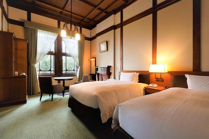 Room 47 of 120