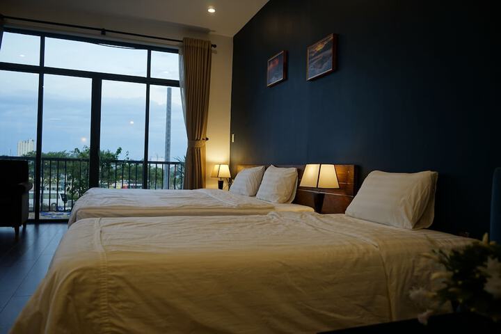 Room 16 of 117
