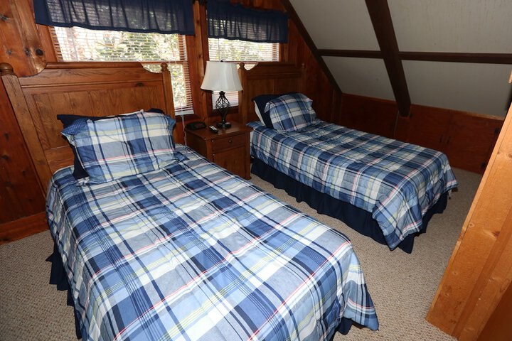Room 13 of 400