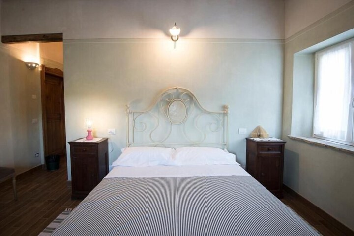Room 11 of 52