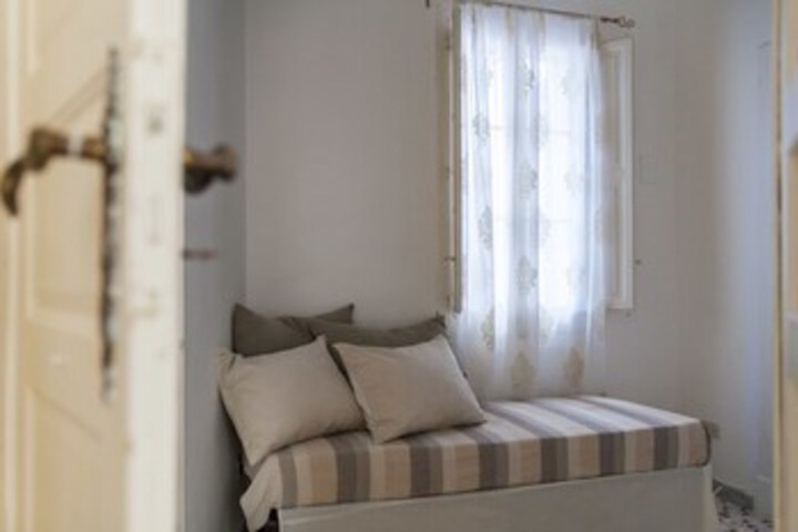 Room 26 of 35