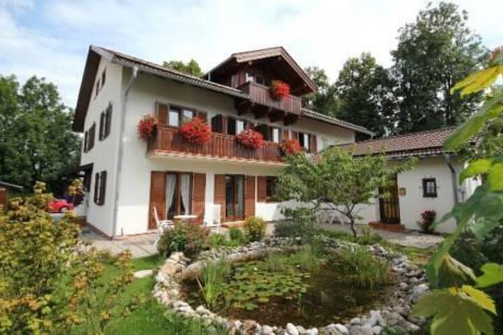 HOTEL PENSION SIMON