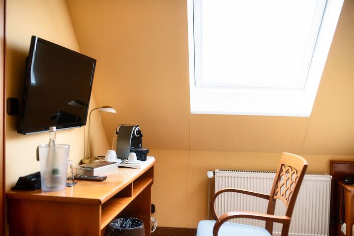 Room 10 of 57