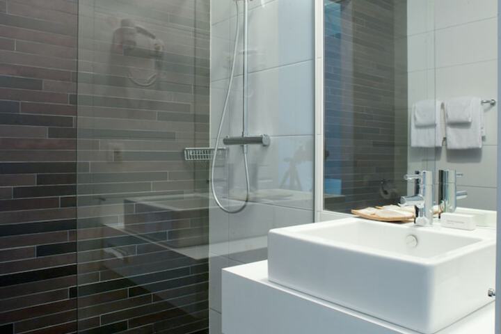 Bath Interior