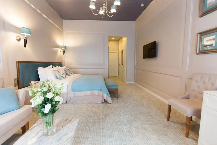 Room 16 of 42