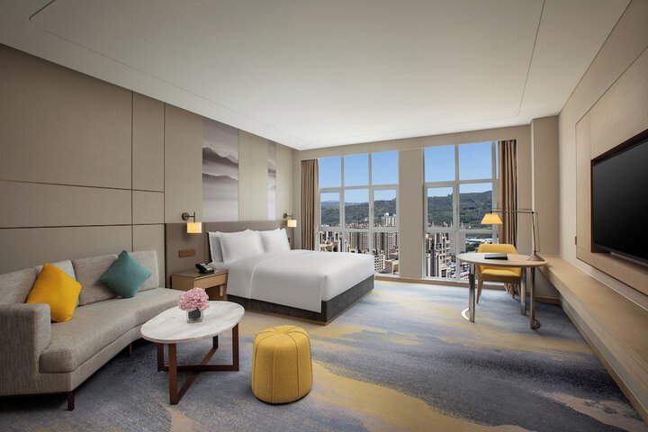 Room 46 of 118