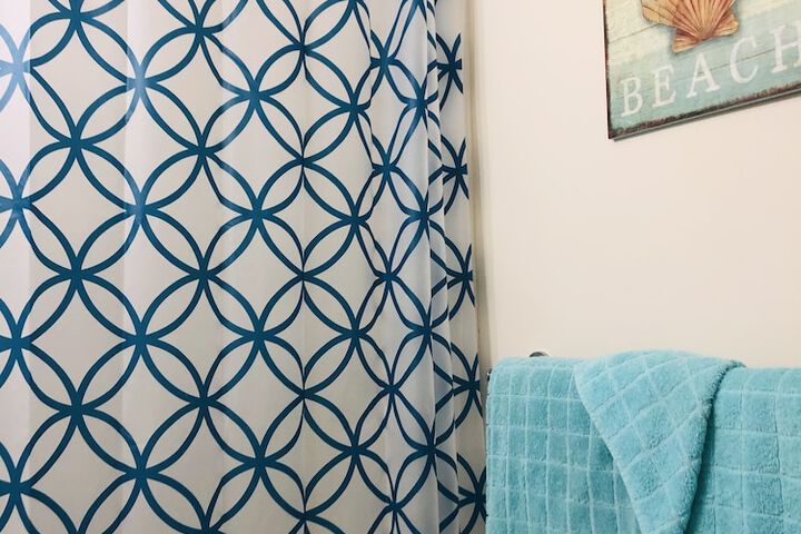 Room 13 of 25