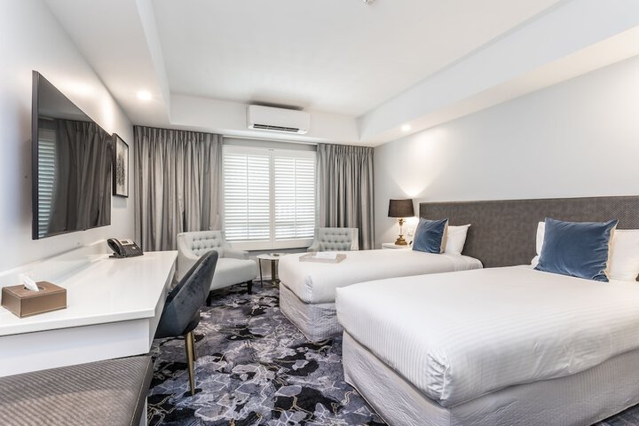 Room 8 of 24