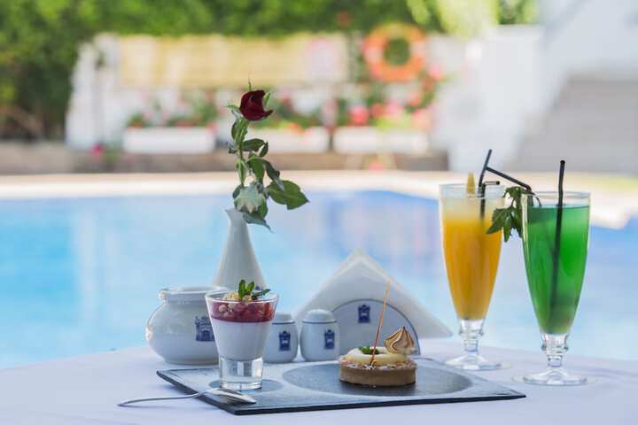 Breakfast/Coffee Service 60 of 65