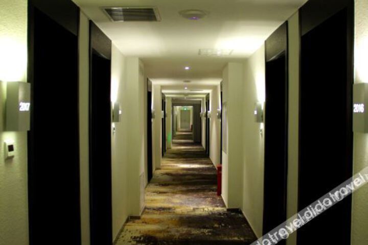 Hotel Interior 8 of 31