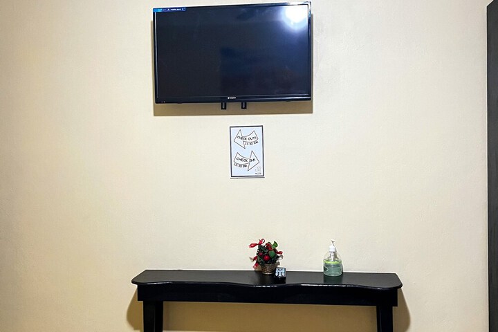 Room 16 of 36