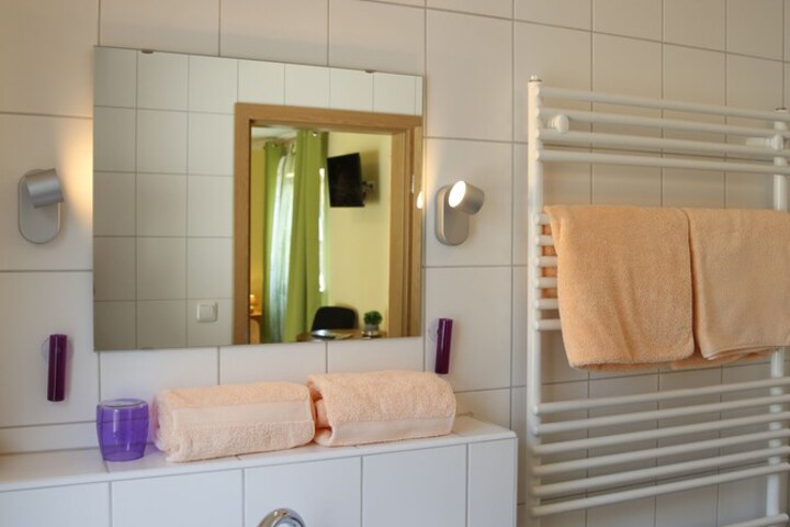 Room 36 of 40