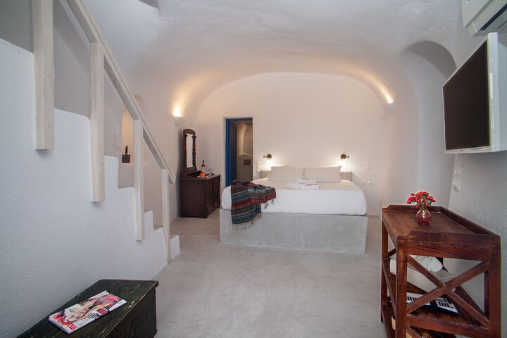 Room 9 of 170