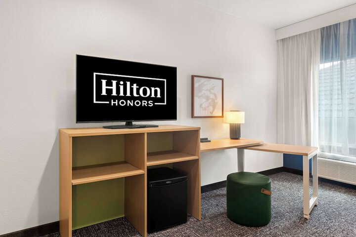 Room 19 of 46