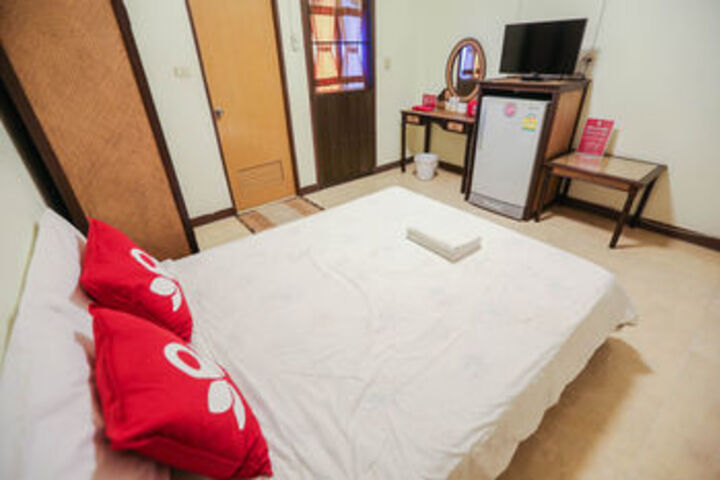 Room 30 of 84
