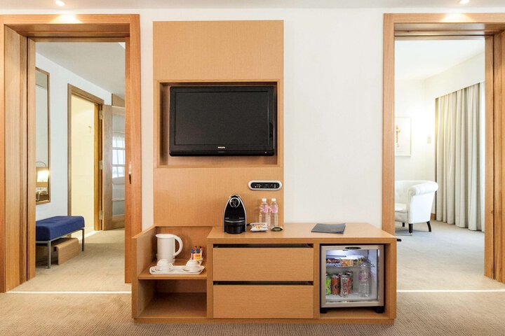 Room 15 of 268