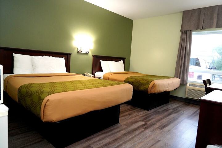 Room 15 of 36