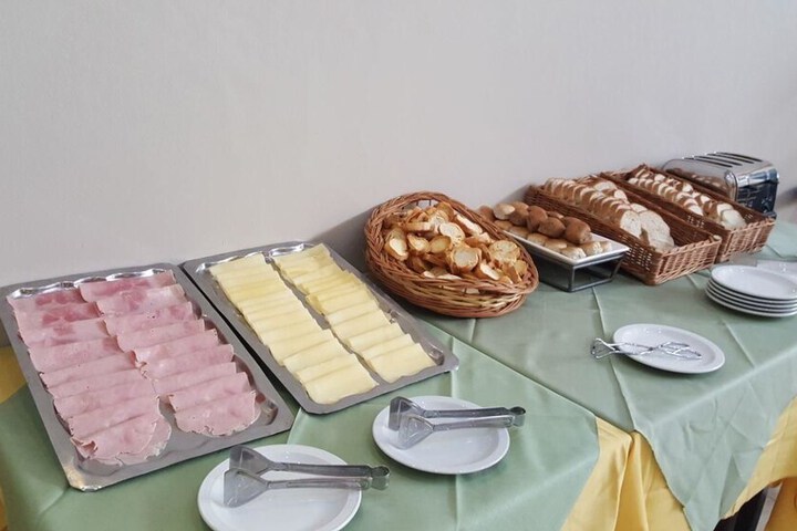 HOTEL PRESIDENTE