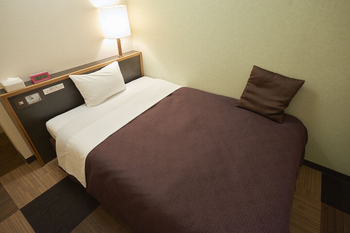 Room 6 of 31