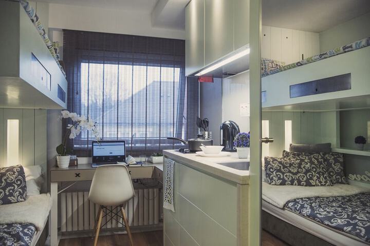 Room 6 of 6