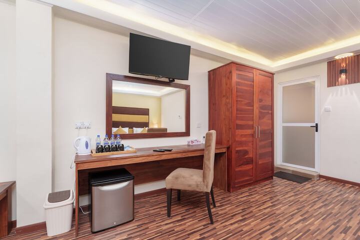 Room 28 of 71