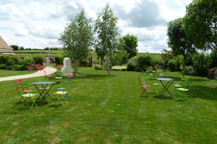 Hotel Exterior 75 of 84