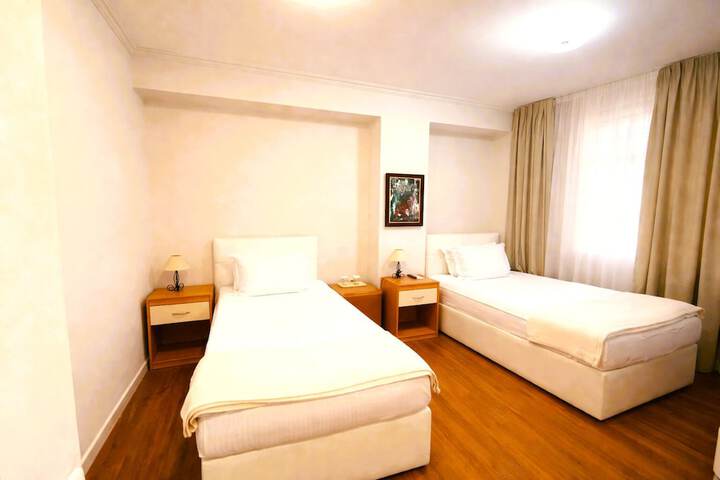 Room 36 of 85