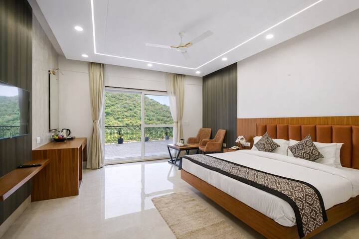 Room 18 of 55