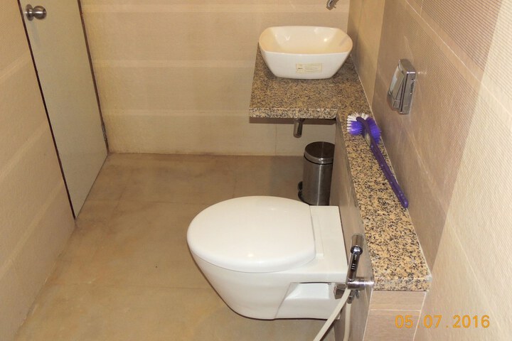 Room 14 of 26